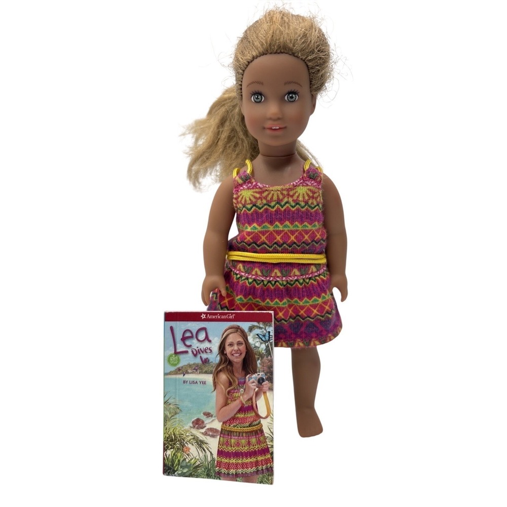 American Girl Lea Clark Mini Doll 6 Inch Girl of the Year 2016 with Book 1221